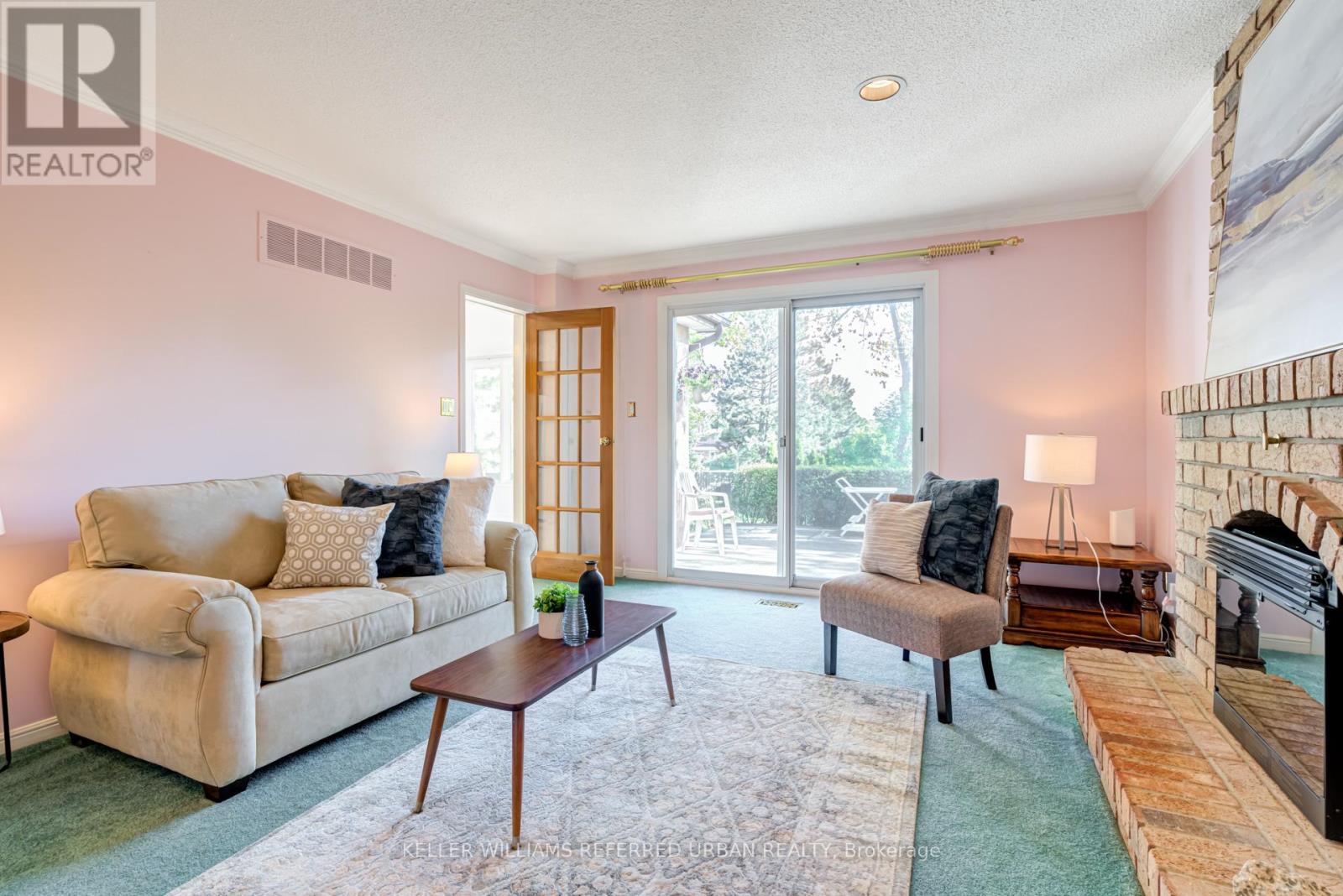 4175 Tall Pine Court, Mississauga, Ontario  L5C 3S7 - Photo 15 - W12163090