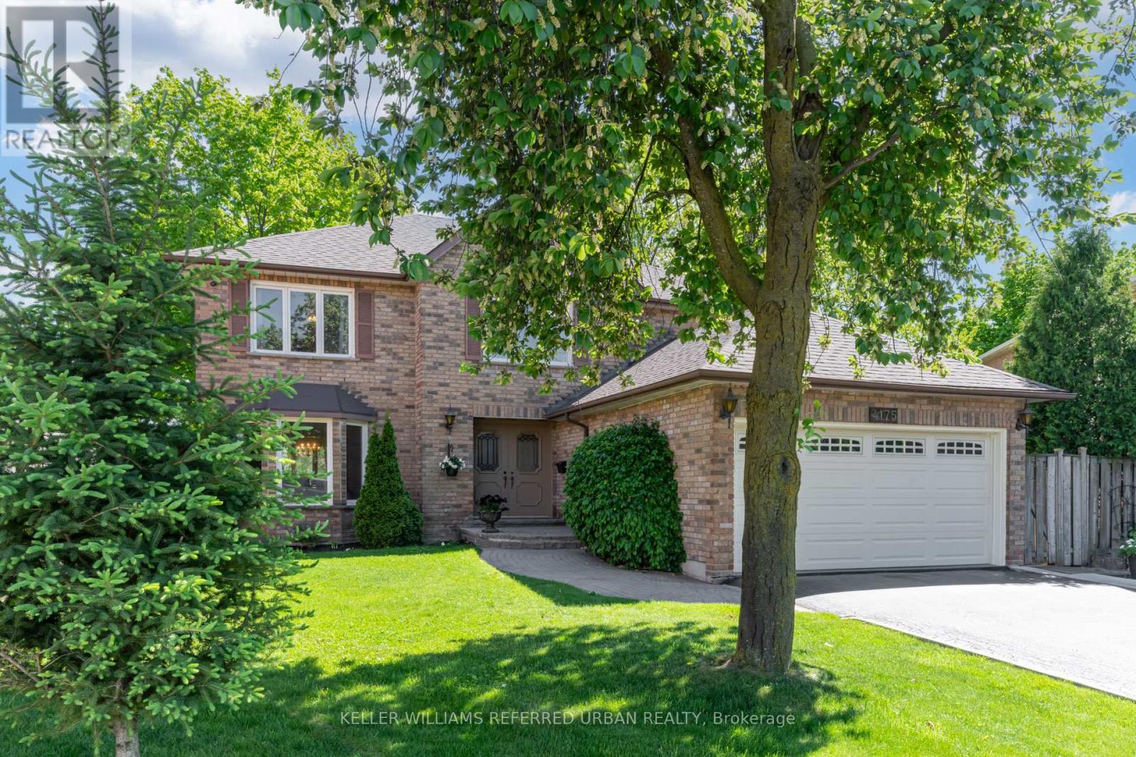4175 Tall Pine Court, Mississauga, Ontario  L5C 3S7 - Photo 2 - W12163090