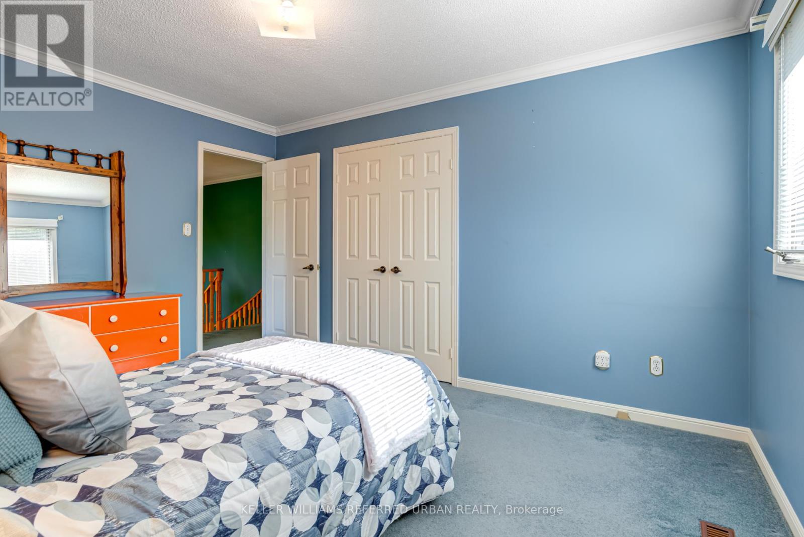 4175 Tall Pine Court, Mississauga, Ontario  L5C 3S7 - Photo 28 - W12163090