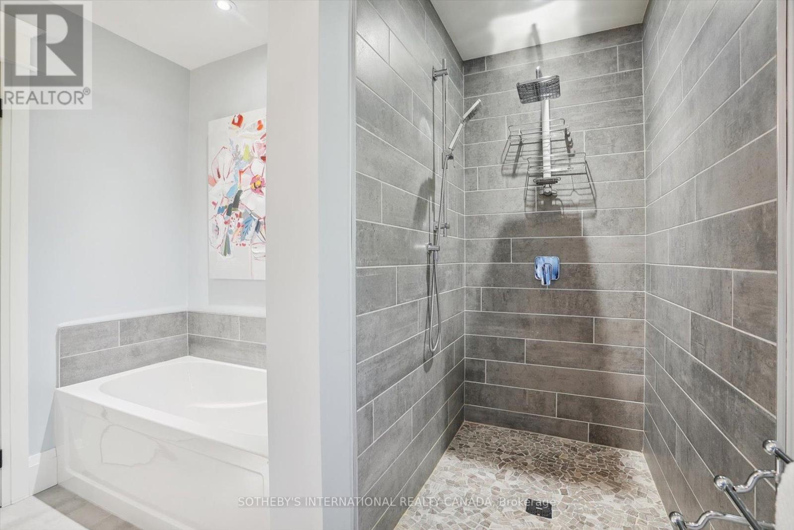 1662 Roundleaf Court, Burlington, Ontario  L7P 4T6 - Photo 28 - W12163110