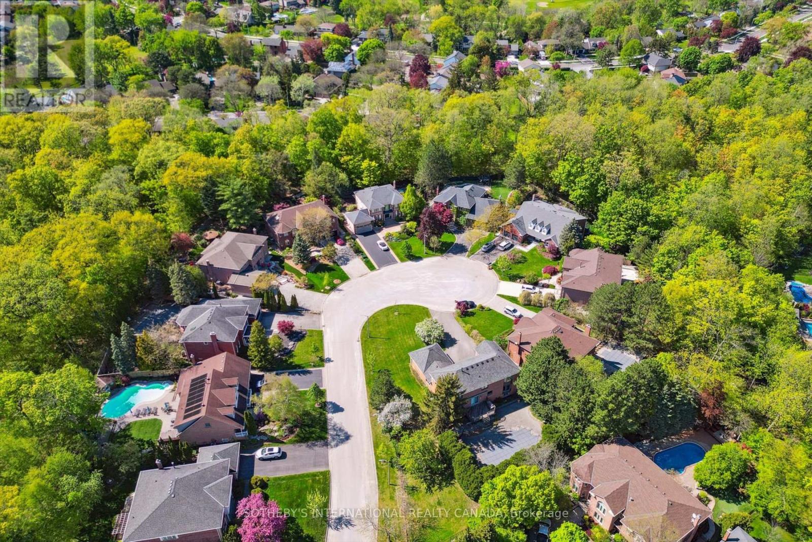 1662 Roundleaf Court, Burlington, Ontario  L7P 4T6 - Photo 48 - W12163110