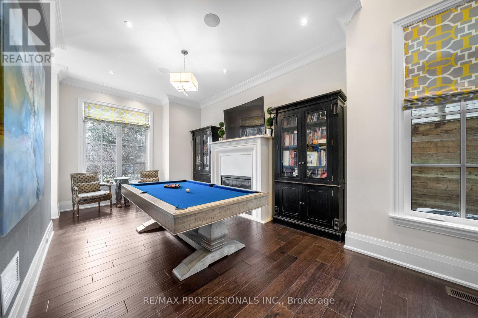 1285 Minaki Road, Mississauga, Ontario L5C 2X5 - Photo 32 - W12163134