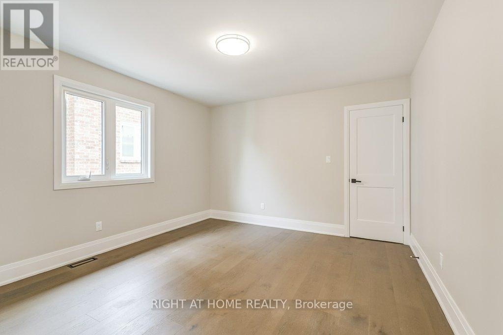 1308 Fieldcrest Lane S, Oakville, Ontario  L6M 2N6 - Photo 37 - W12163140