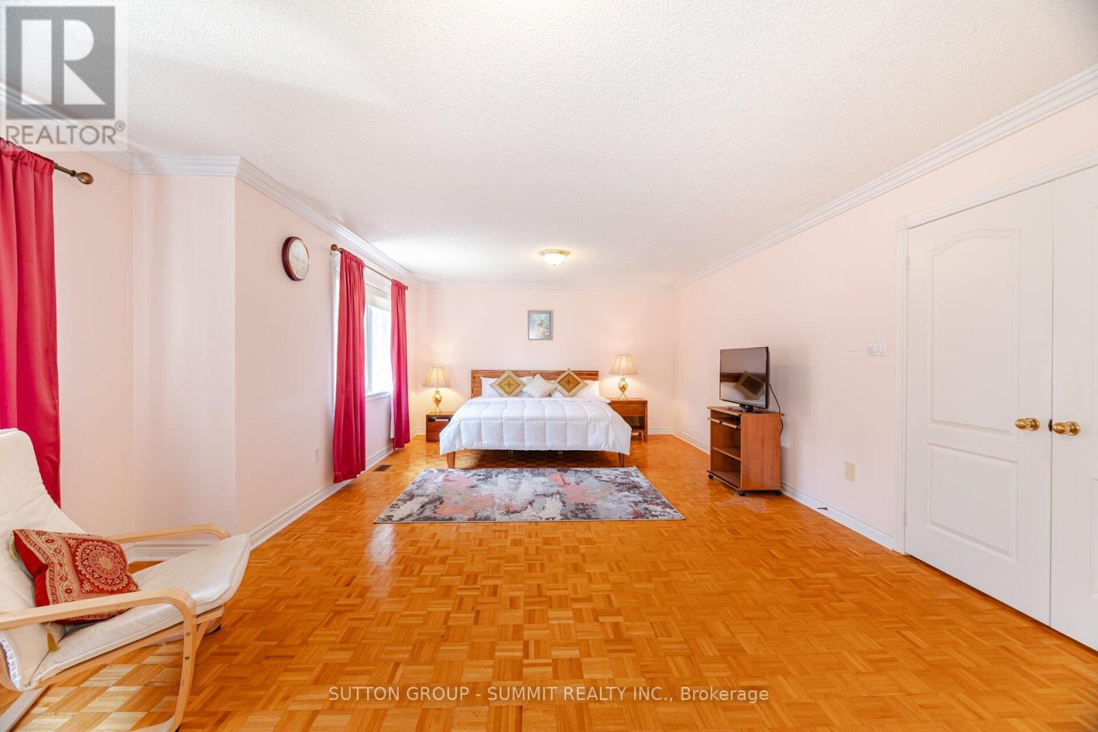2360 Silverwood Drive, Mississauga, Ontario  L5M 5B3 - Photo 20 - W12163142