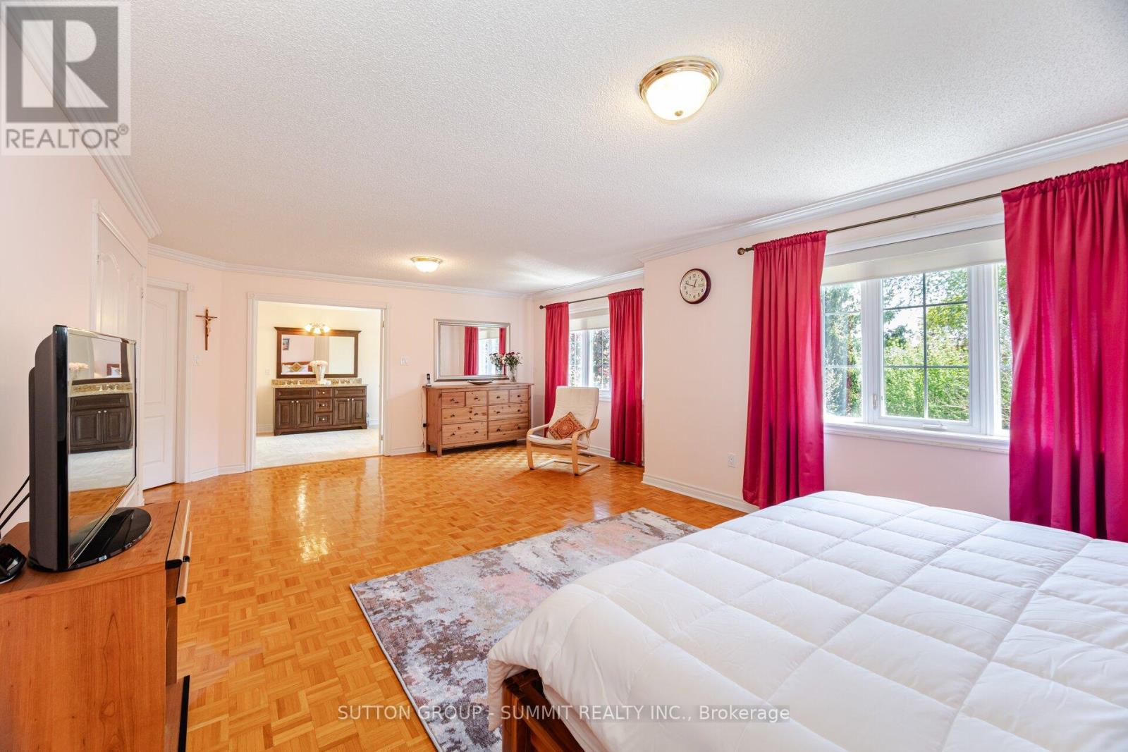 2360 Silverwood Drive, Mississauga, Ontario  L5M 5B3 - Photo 21 - W12163142