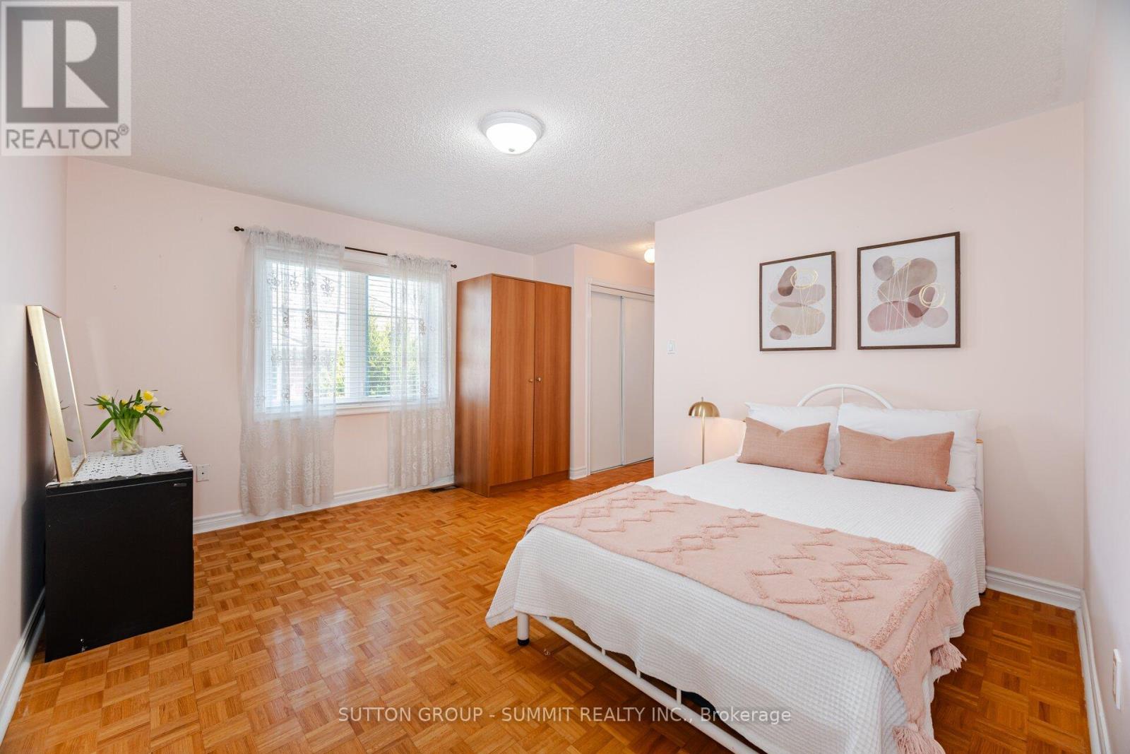 2360 Silverwood Drive, Mississauga, Ontario  L5M 5B3 - Photo 26 - W12163142