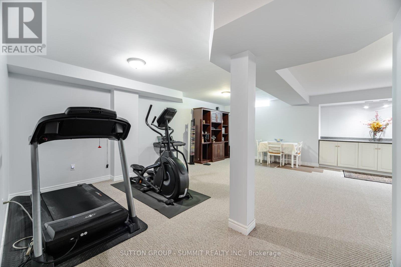 2360 Silverwood Drive, Mississauga, Ontario  L5M 5B3 - Photo 41 - W12163142