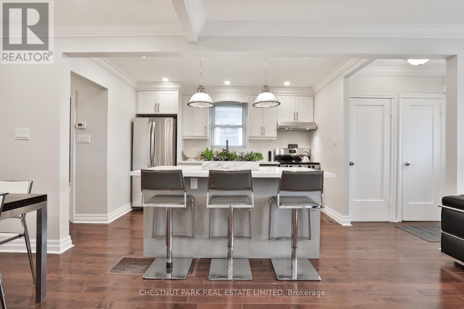65 Kane Avenue, Toronto, Ontario  M6M 3M8 - Photo 11 - W12163144