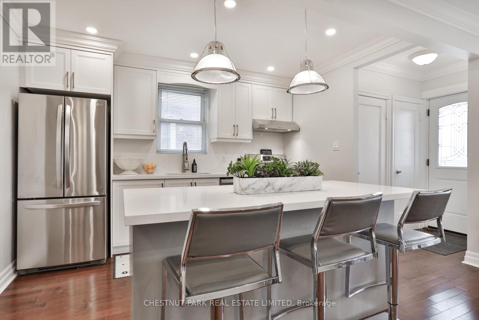 65 Kane Avenue, Toronto, Ontario  M6M 3M8 - Photo 15 - W12163144
