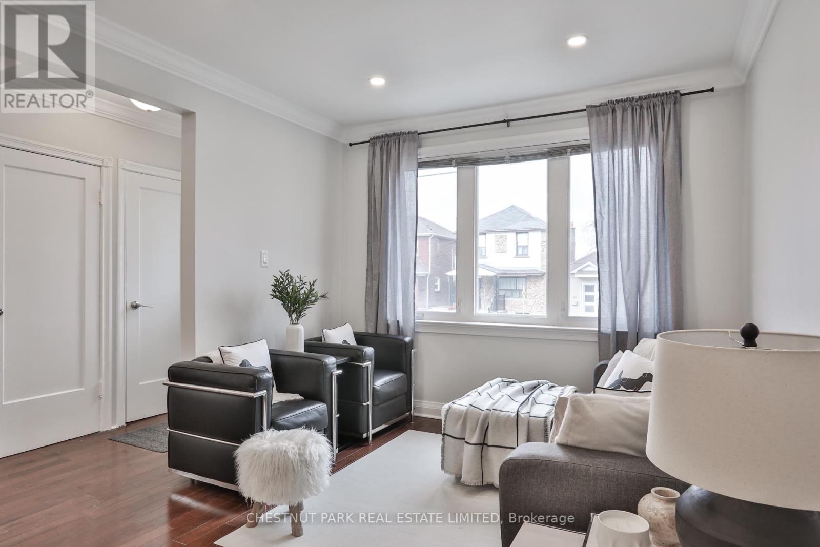65 Kane Avenue, Toronto, Ontario  M6M 3M8 - Photo 5 - W12163144