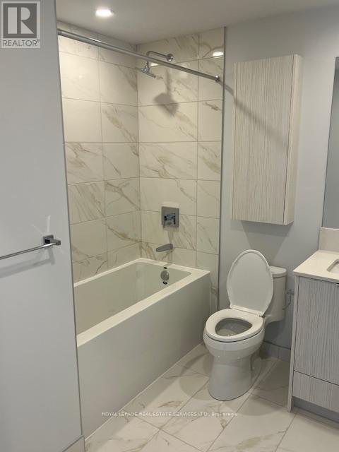 4710 - 430 Square One Drive, Mississauga, Ontario  L5B 0L6 - Photo 8 - W12163145
