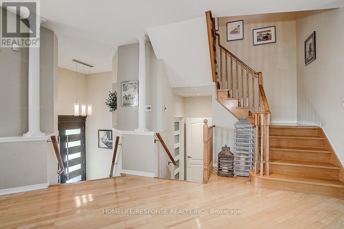 5496 Longford Drive, Mississauga, Ontario  L5M 6N3 - Photo 16 - W12163155