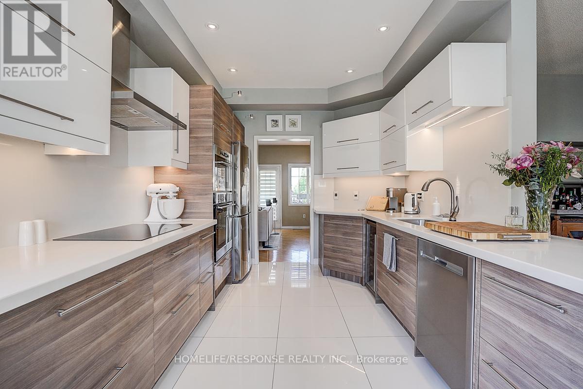 5496 Longford Drive, Mississauga, Ontario  L5M 6N3 - Photo 28 - W12163155