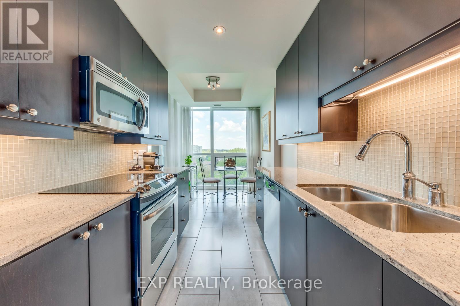 905 - 1055 Southdown Road, Mississauga, Ontario  L5J 0A3 - Photo 13 - W12163237