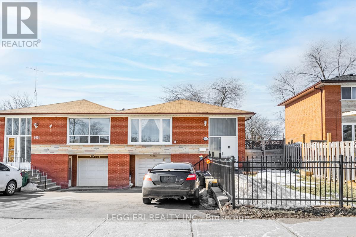 6849 Darcel Avenue, Mississauga, Ontario  L4T 2W6 - Photo 1 - W12163239