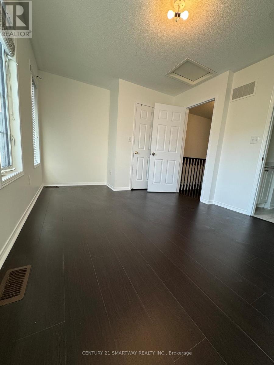 52 Judy Sgro Avenue, Toronto, Ontario  M3L 0E4 - Photo 9 - W12163266