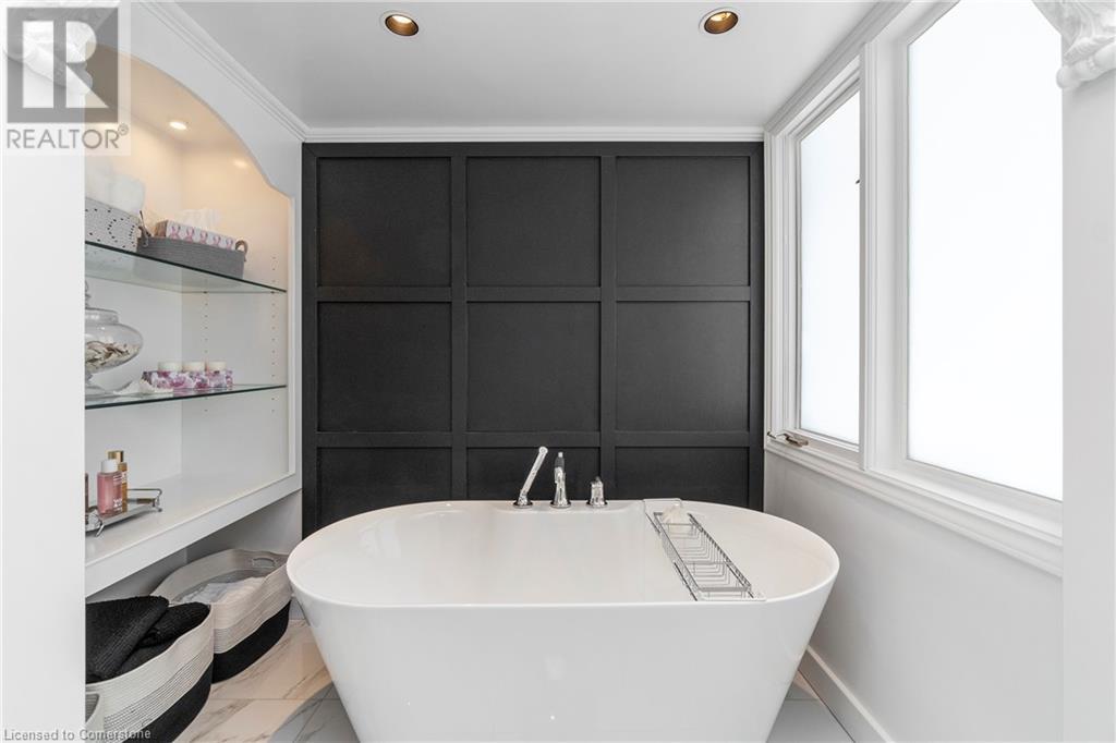 18 Stonegate Drive, Hamilton, Ontario  L9G 3R7 - Photo 32 - 40731085