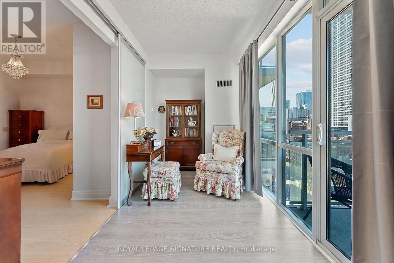 N1104 - 116 George Street, Toronto, Ontario  M5A 3S2 - Photo 11 - C12124973