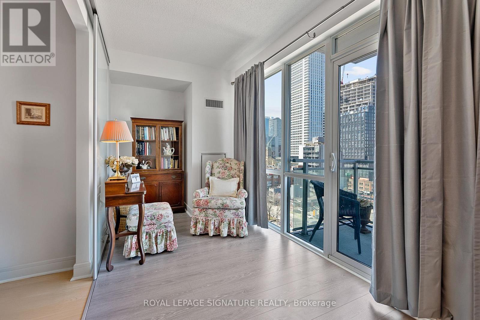N1104 - 116 George Street, Toronto, Ontario  M5A 3S2 - Photo 10 - C12124973
