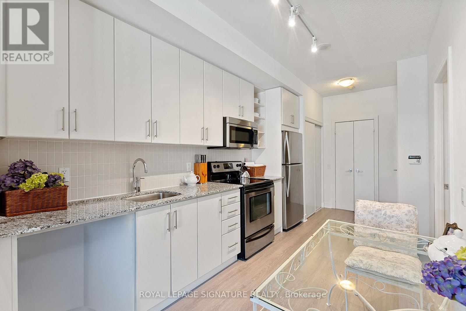 N1104 - 116 George Street, Toronto, Ontario  M5A 3S2 - Photo 5 - C12124973