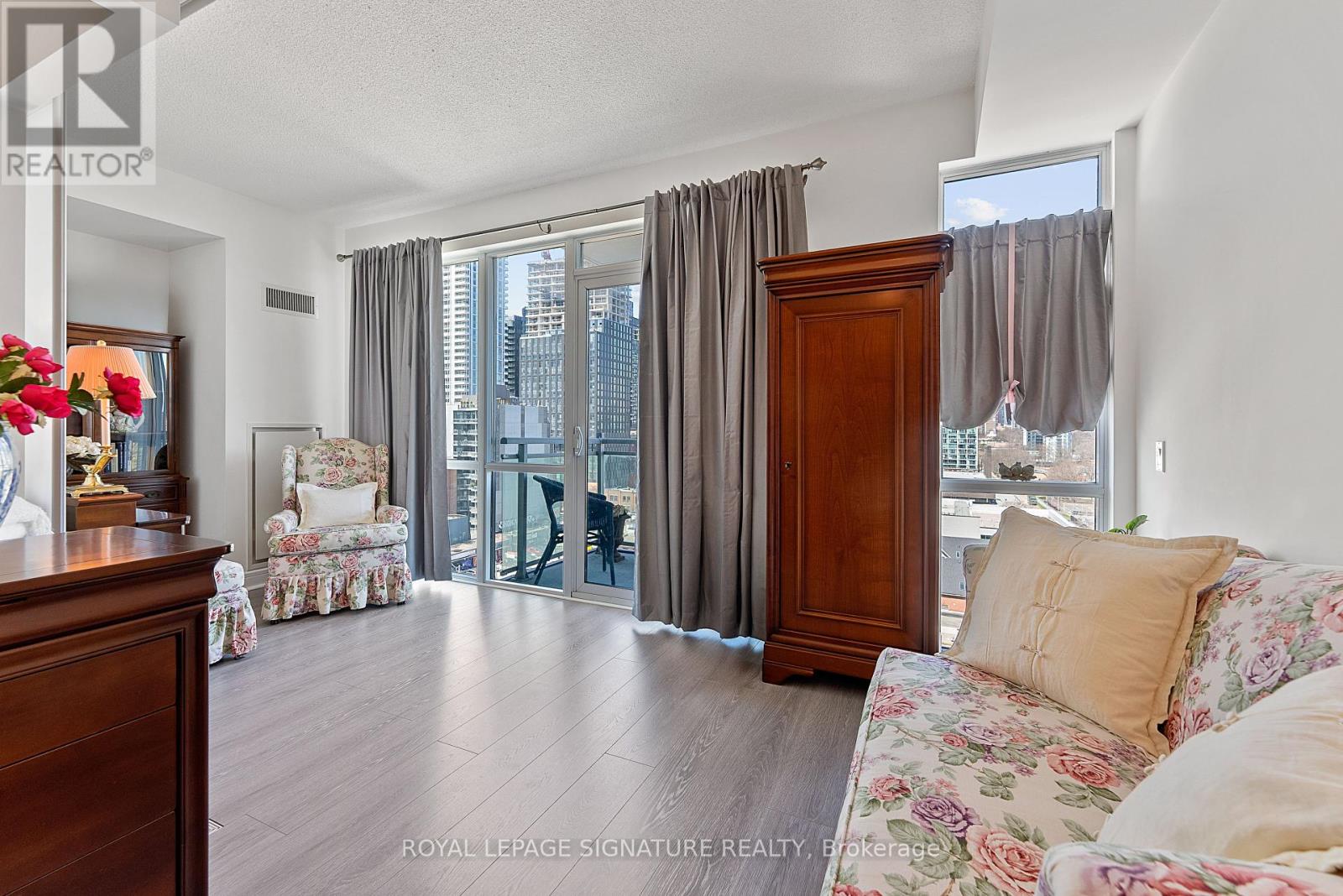 N1104 - 116 George Street, Toronto, Ontario  M5A 3S2 - Photo 9 - C12124973