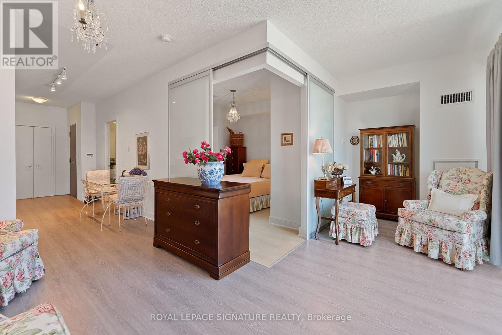 N1104 - 116 George Street, Toronto, Ontario  M5A 3S2 - Photo 17 - C12124973