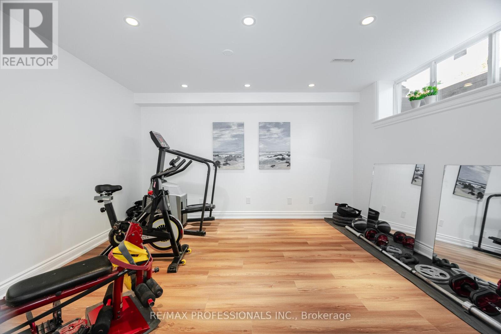 8 Silverthorne Bush Drive, Toronto, Ontario  M9C 2X5 - Photo 39 - W12161836