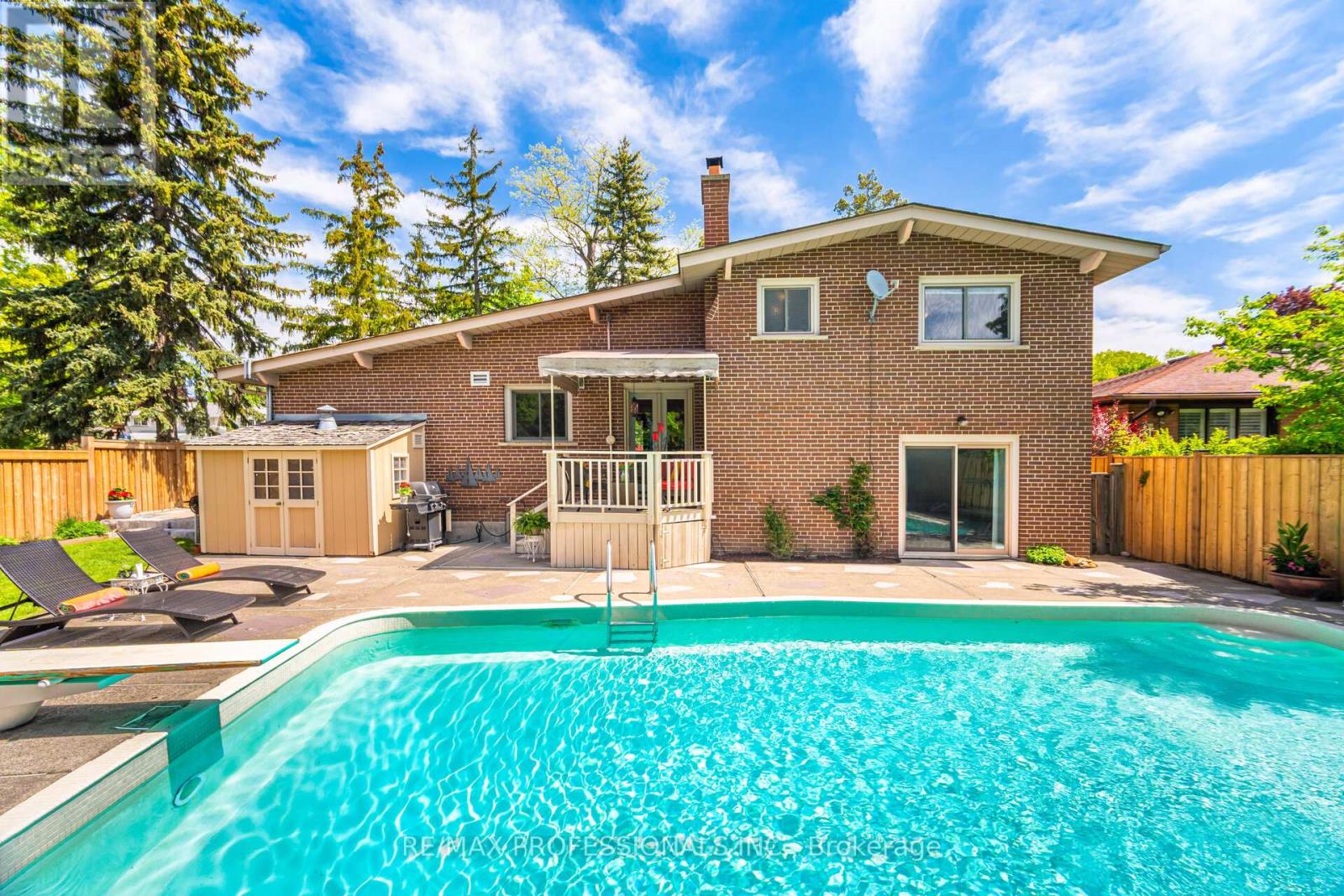 8 Silverthorne Bush Drive, Toronto, Ontario  M9C 2X5 - Photo 45 - W12161836