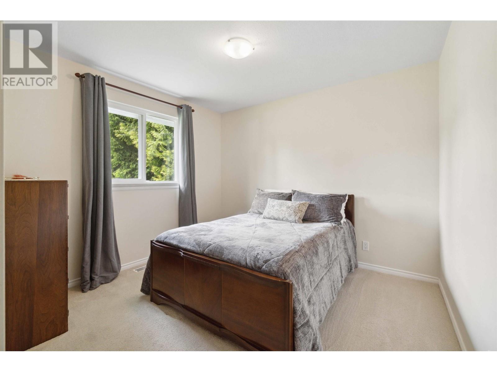 899 Spence Avenue, Coquitlam, British Columbia  V3J 4V4 - Photo 17 - R3005111