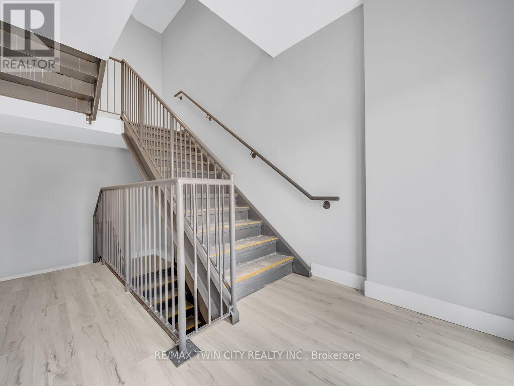 13 Bay Street, Woodstock, Ontario  N4S 3K6 - Photo 16 - X12163092