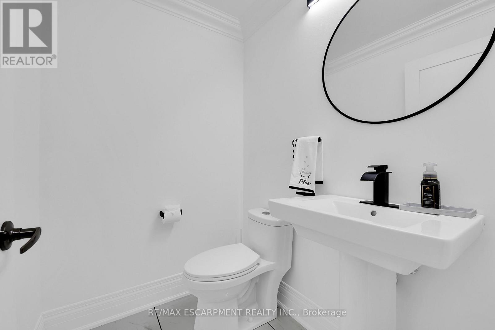 72 Aldgate Avenue, Hamilton, Ontario  L8J 0J1 - Photo 21 - X12163149