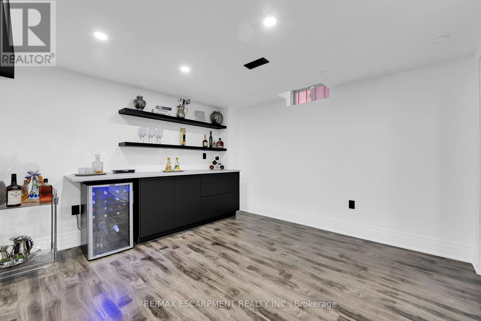 72 Aldgate Avenue, Hamilton, Ontario  L8J 0J1 - Photo 39 - X12163149