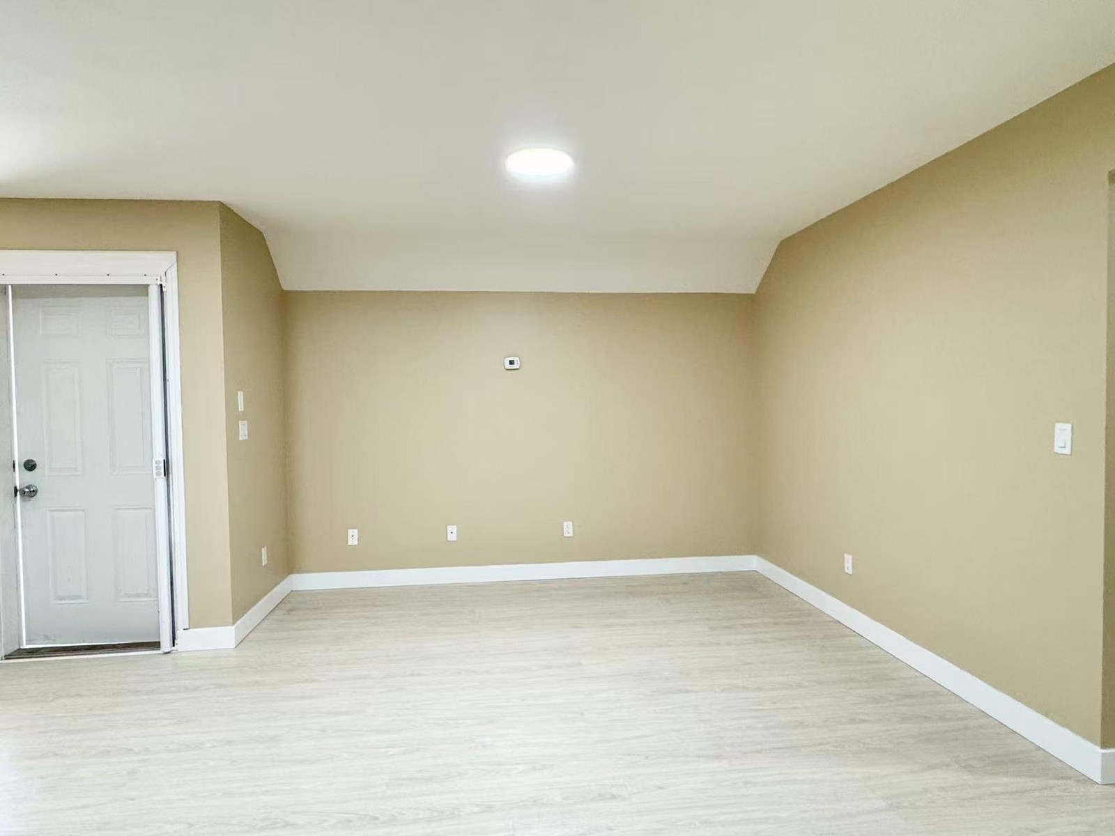 157xx 84 Avenue, Surrey, British Columbia  V4N 0W3 - Photo 4 - R3005462