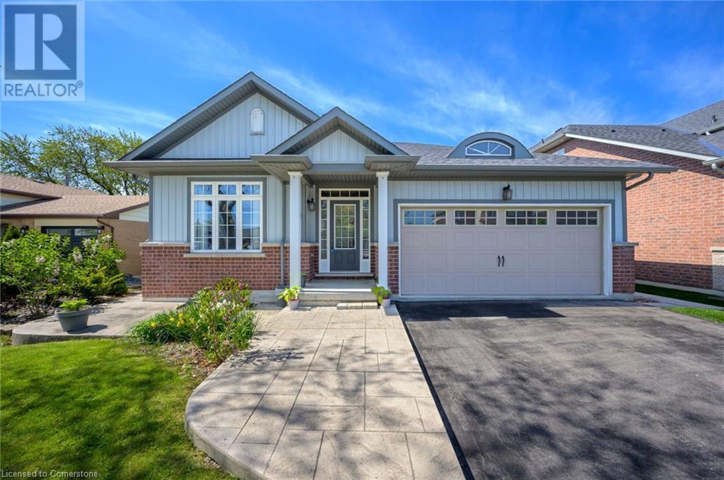 11 SIDARE Court, Grimsby, Ontario