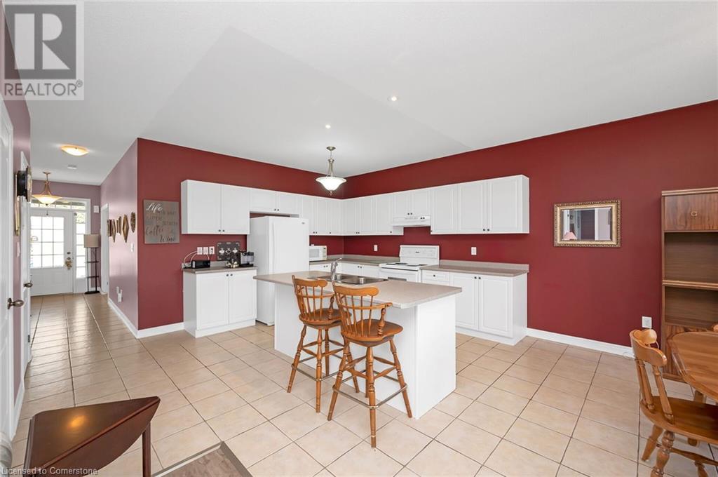 11 Sidare Court, Grimsby, Ontario  L3M 4E8 - Photo 12 - 40724510