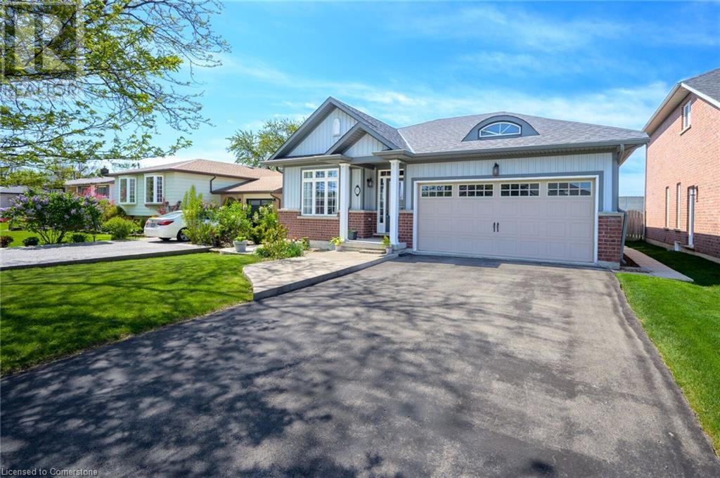 11 Sidare Court, Grimsby, Ontario  L3M 4E8 - Photo 4 - 40724510
