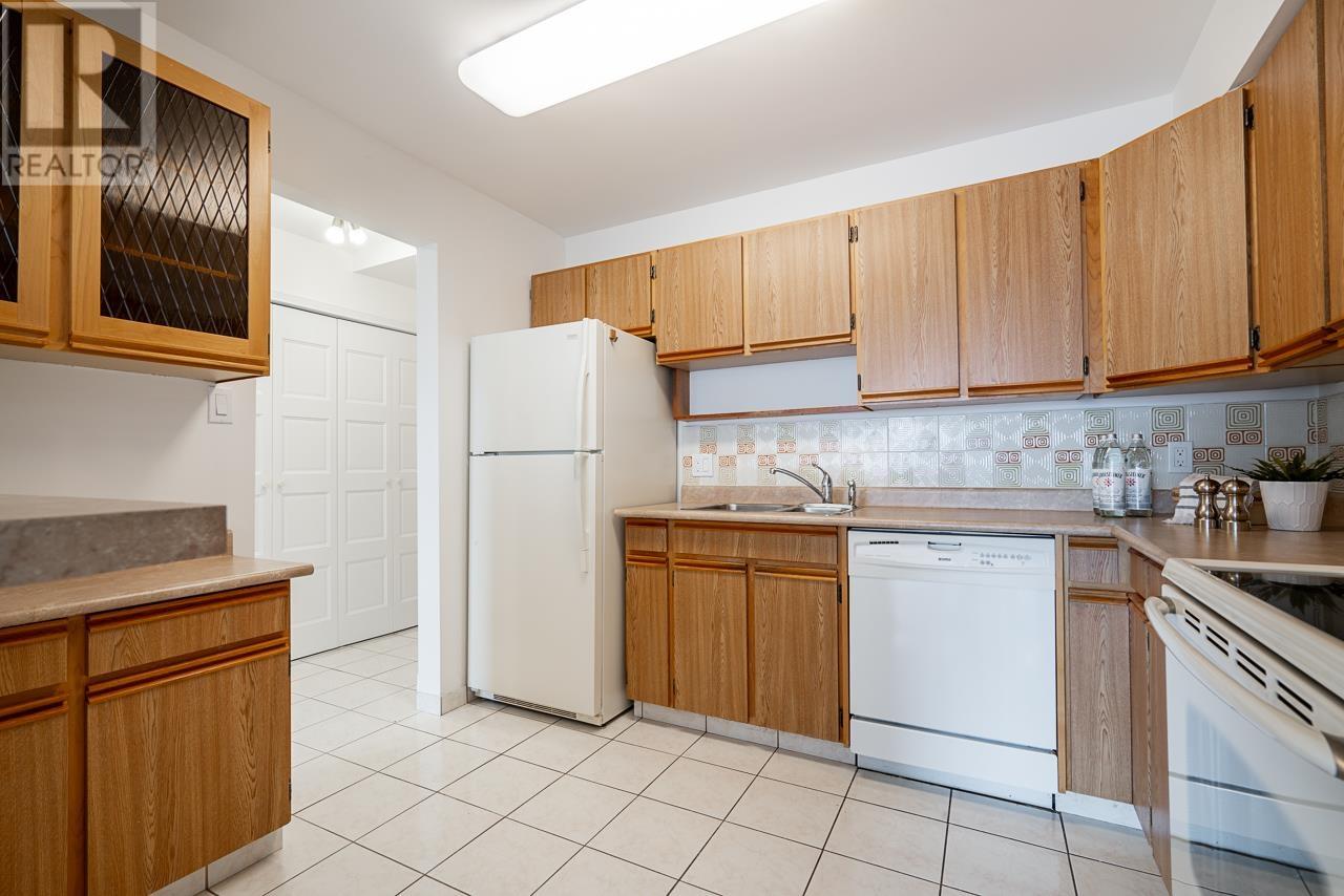 Property at 1404 615 BELMONT STREET image 5