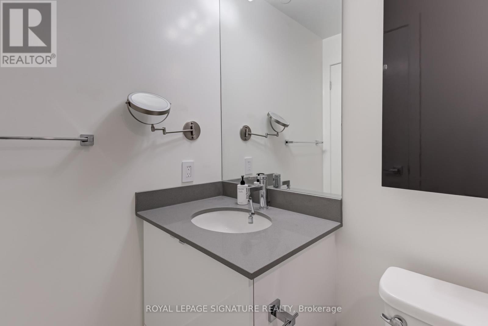 1501 - 49 East Liberty Street, Toronto, Ontario  M6K 0B2 - Photo 8 - C12163357