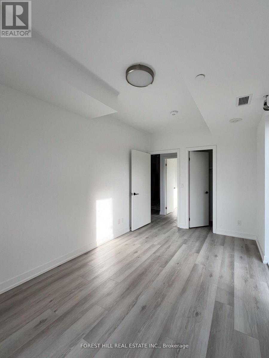 408 - 2000 Bathurst Street, Toronto, Ontario  M5P 0A7 - Photo 6 - C12163374