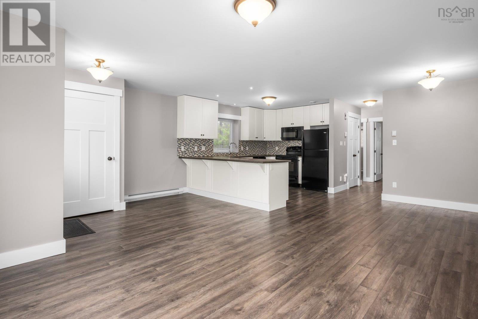 392 Rocky Lake Drive, Bedford, Nova Scotia  B4A 2T5 - Photo 6 - 202511693