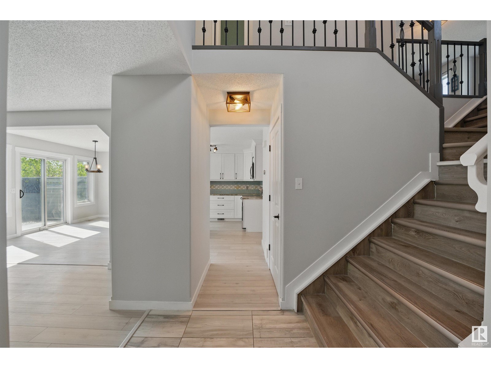 20619 46 Av Nw Nw, Edmonton, Alberta  T6M 0C2 - Photo 3 - E4437313