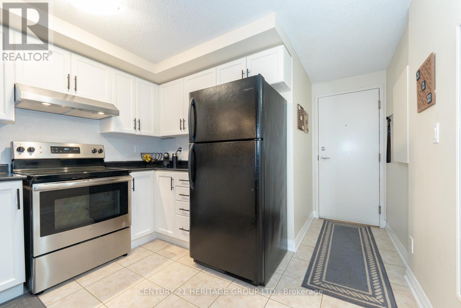 Property at 401 - 35 HUNT AVENUE image 5