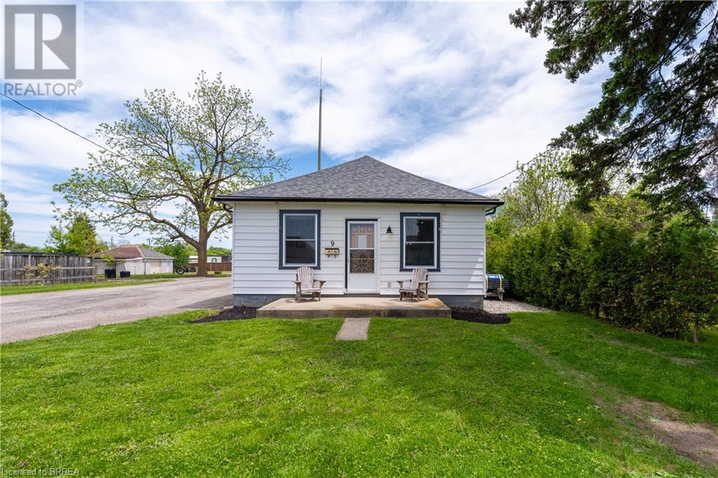 Property at 9 CURTIS Avenue S image 1