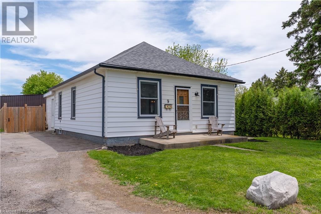 Property at 9 CURTIS Avenue S image 3