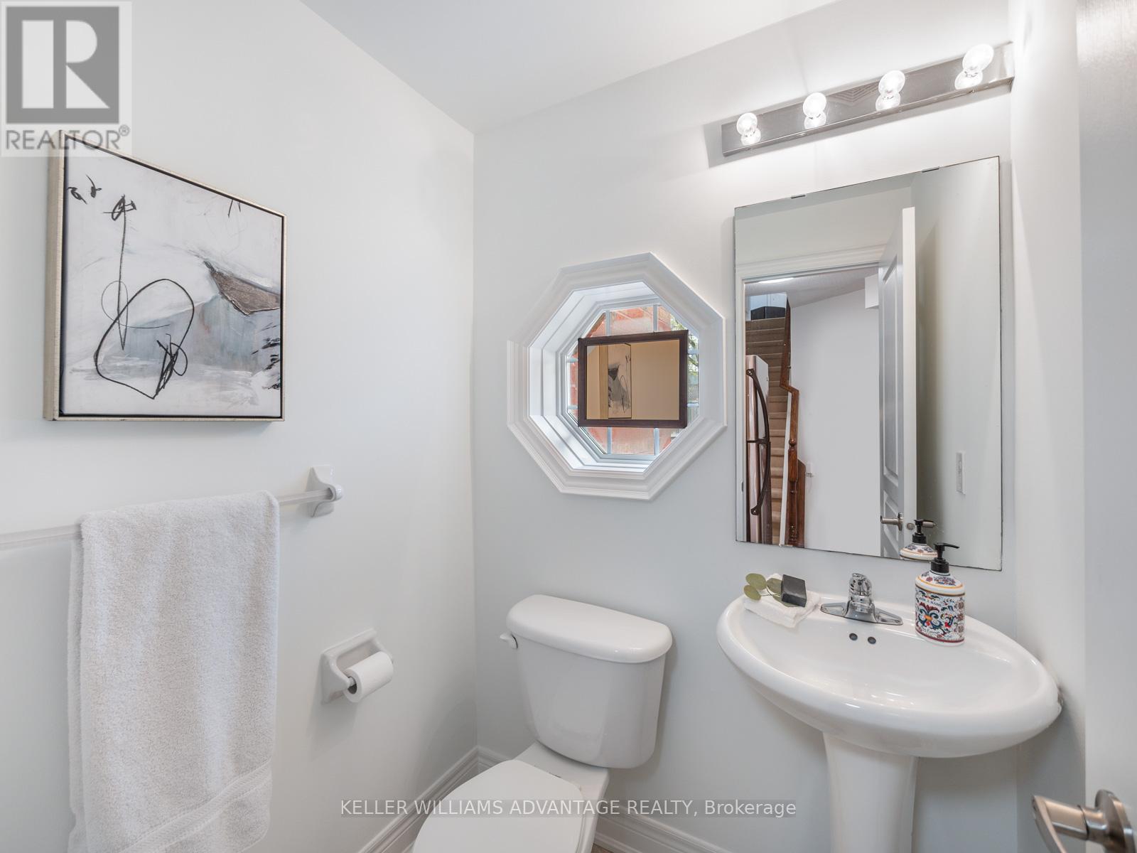 34 Fairhead Mews, Toronto, Ontario  M4E 3Y4 - Photo 25 - E12163348