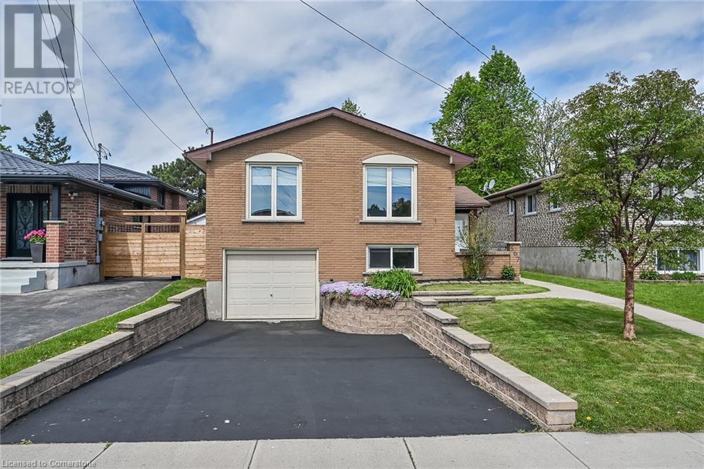 567 QUEEN VICTORIA Drive, Hamilton, Ontario