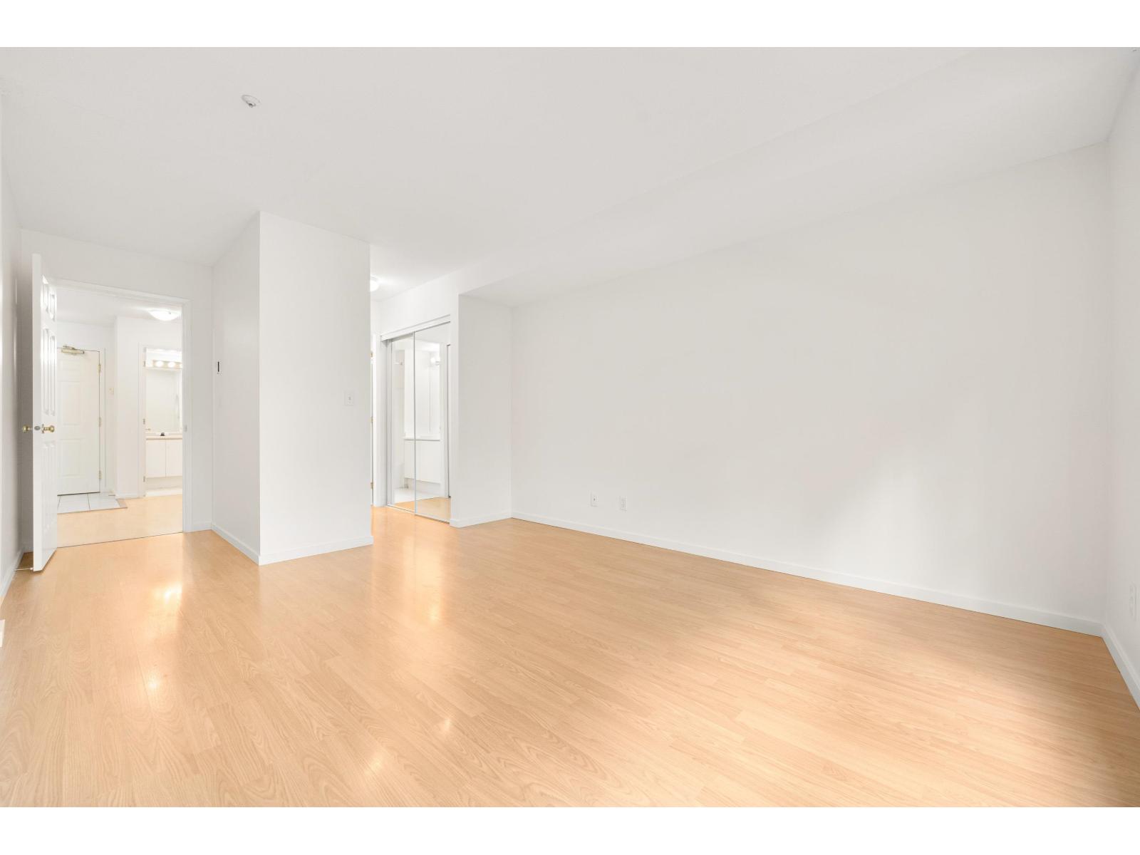 D303 9838 Whalley Boulevard, Surrey, British Columbia  V3T 5S8 - Photo 13 - R3005472