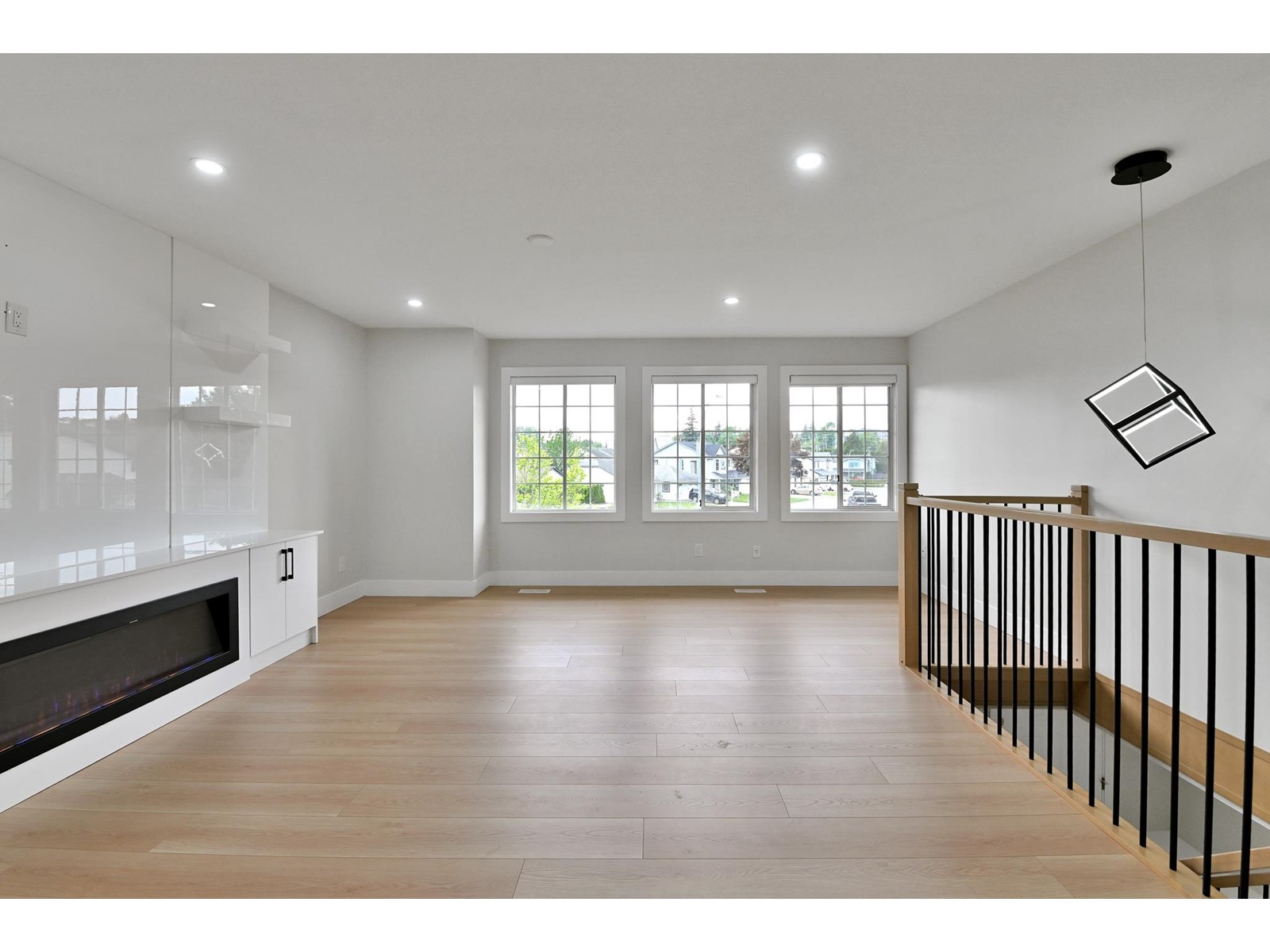 2698 Dehavilland Court, Abbotsford, British Columbia  V2T 5L3 - Photo 5 - R3005158