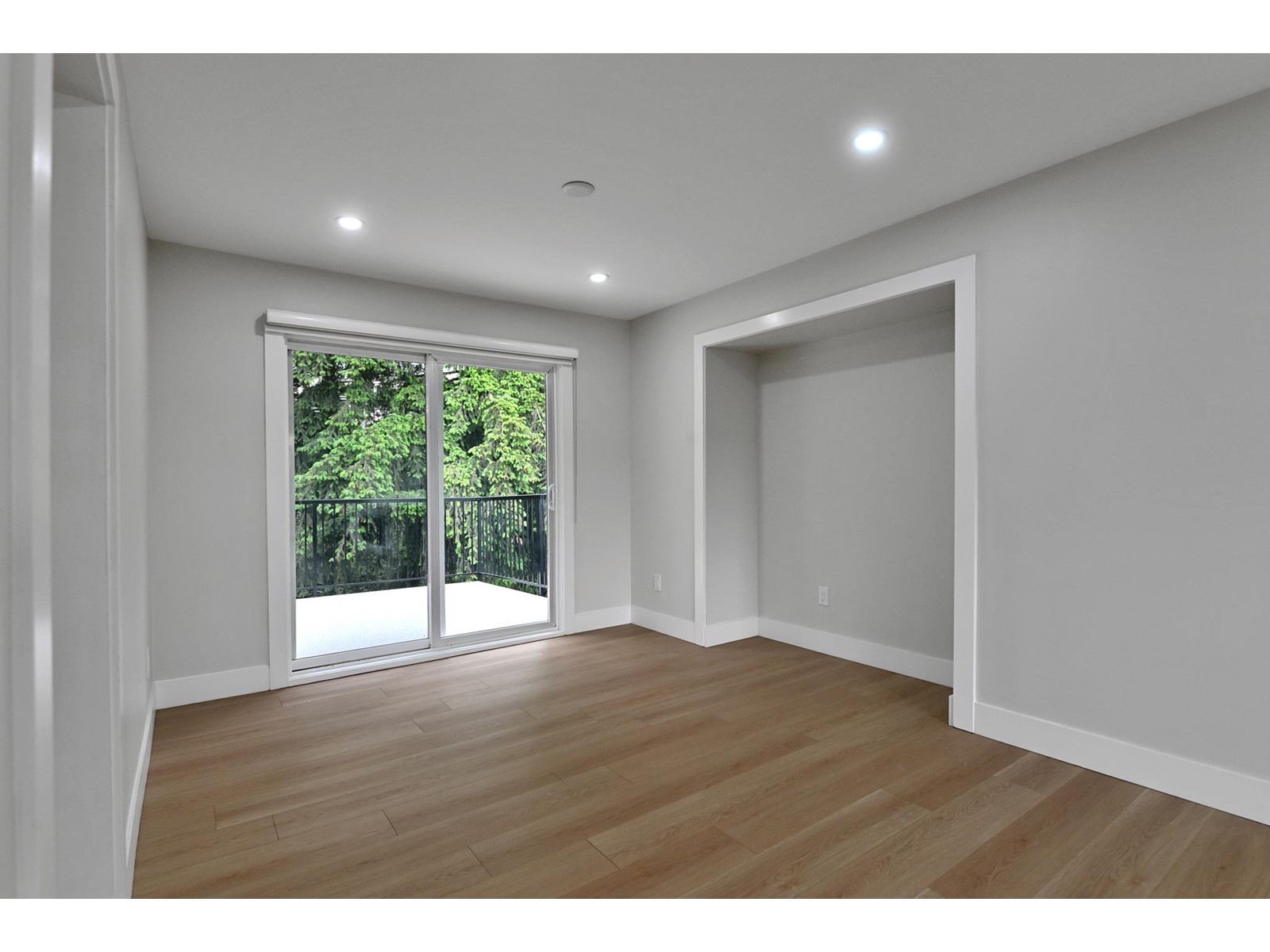 2698 Dehavilland Court, Abbotsford, British Columbia  V2T 5L3 - Photo 9 - R3005158