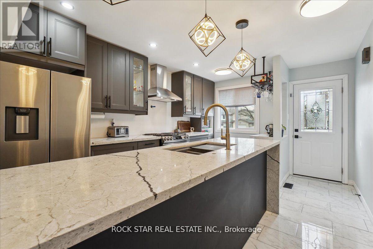 141 Ironwood Road, Guelph, Ontario  N1G 3P5 - Photo 5 - X12163191